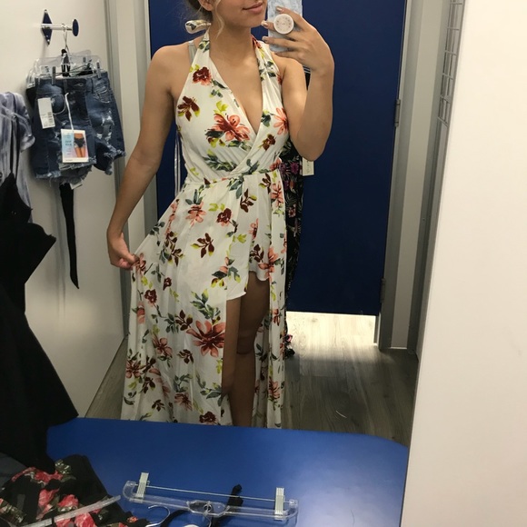 White Flowery Romper - Picture 1 of 1